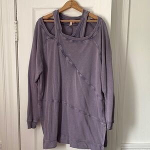 Anthropologie pilcro distressed Purple Long Sleeve sweatshirt tunic size xl